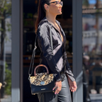 Bolso de Cuero con Solapa Leopardo y Laterales de Madera – IULIUS-2