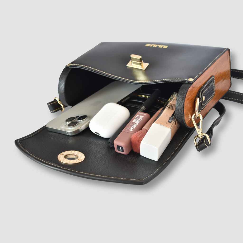 Bolso de Cuero con Solapa patron Cocodrilo  y Laterales de Madera – IULIUS-4