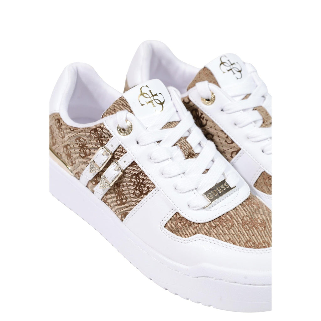 GUESS MAGGNET2 Beige Sneakers med Vita Detaljer