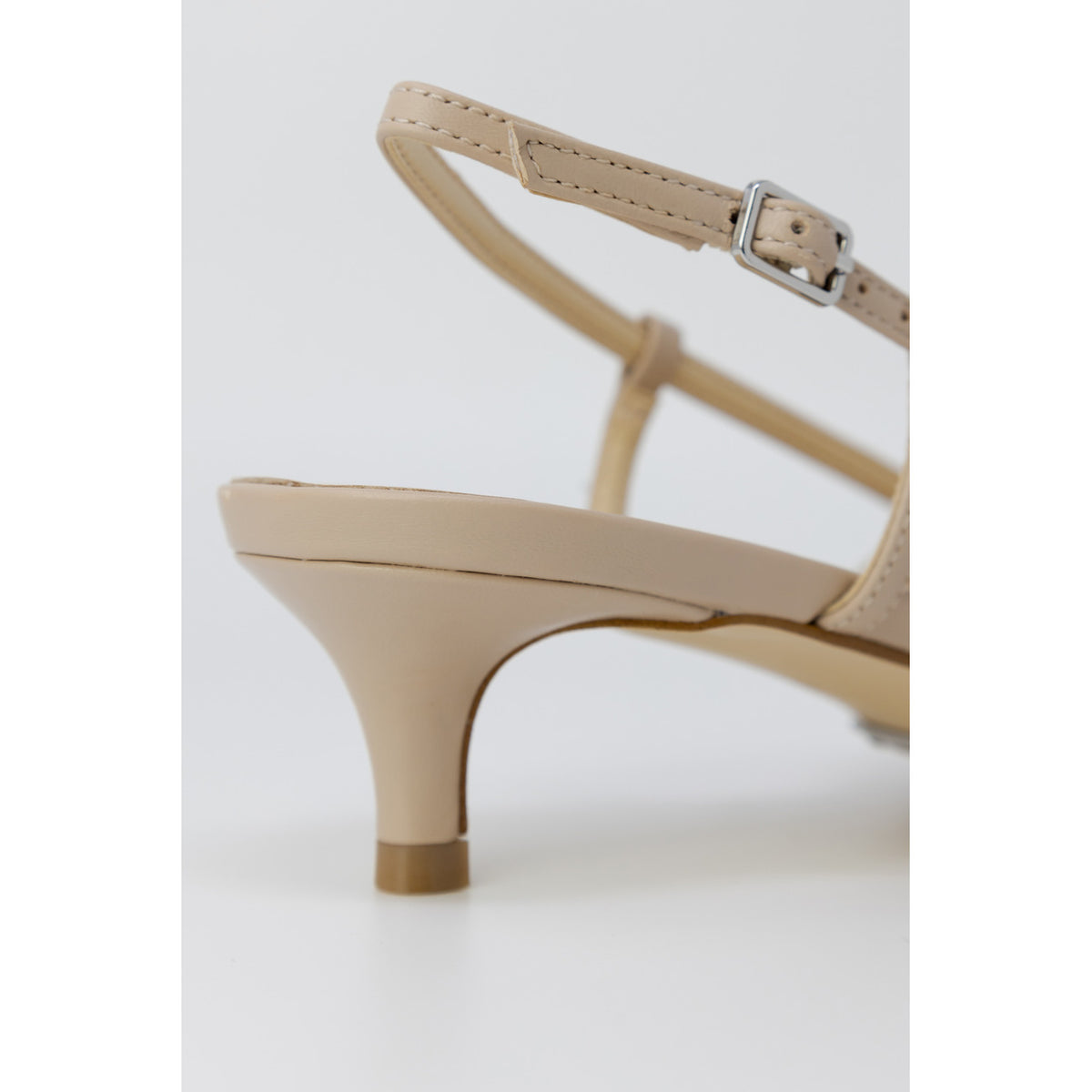 GUESS Pumps