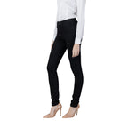 GUESS svarta jeans med lätt stretch